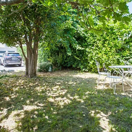 Charming Retro-chic Flat At The Heart Of / Juan-les-pins Antibes